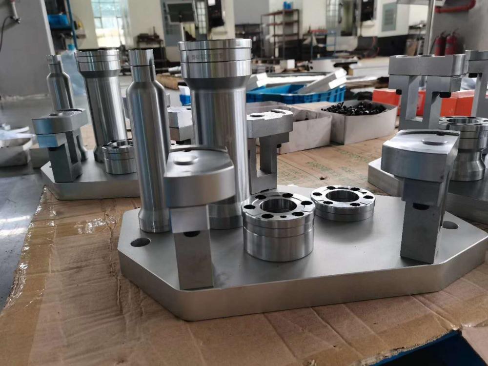 ���ݷǱ��Զ������|��չǰ��